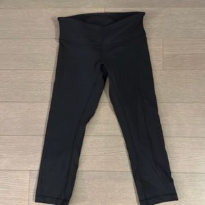 Lululemon cropped black leggings